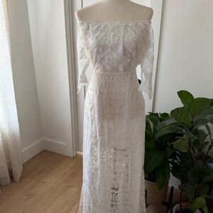 Off the shoulder lace tie back